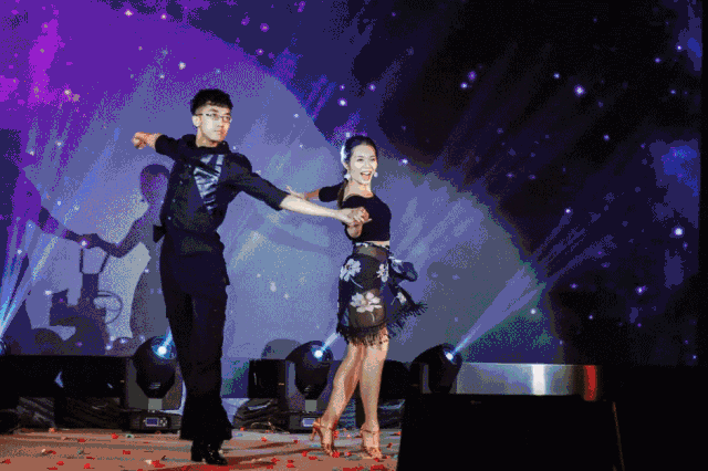 640 (4).gif
