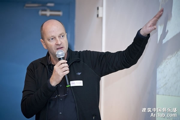 5ab50790ebfe1.jpg