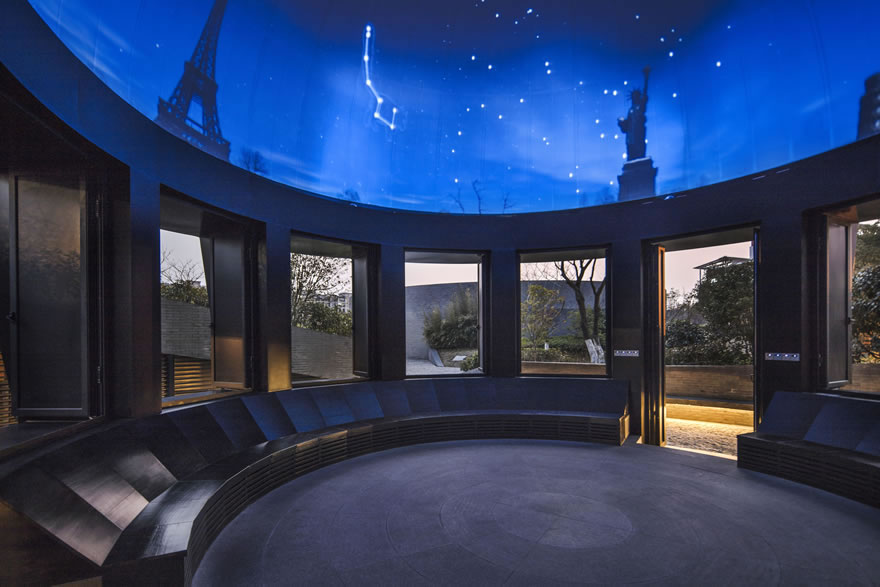 图19天象亭内貌  iner view of  the Planetarium Pavilion.jpg
