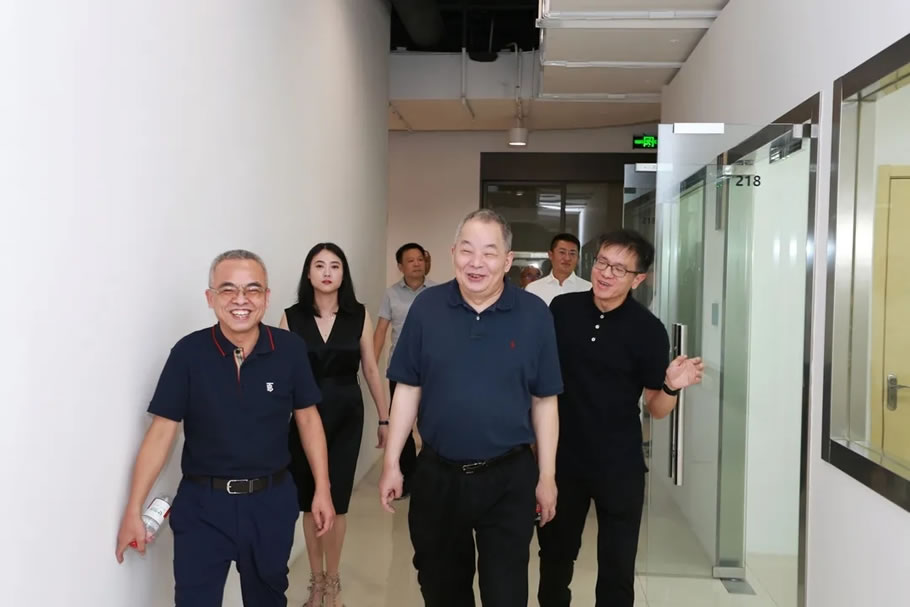 宋卫平考察绿城“梦工厂”:四大特质定位未来产品方向 - 景观网