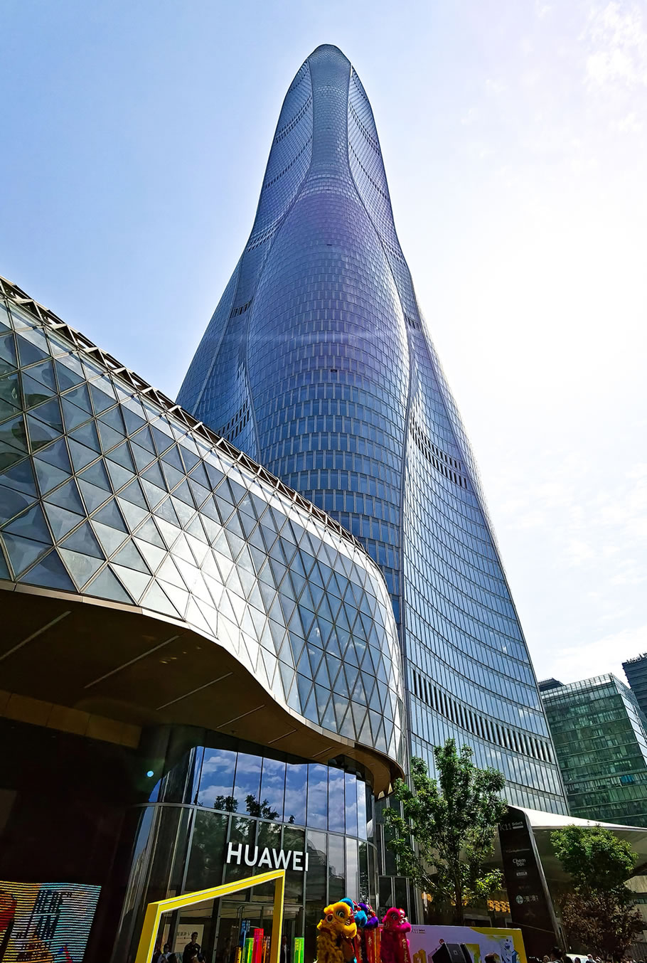 02 项目外观及周大福金融中心 © Edgar Wong.jpg