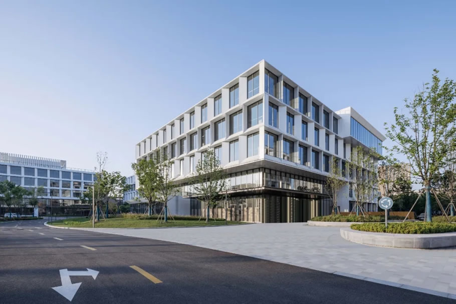 上海漕河泾科技绿洲四期 | gmp建筑师事务所 - 景观网