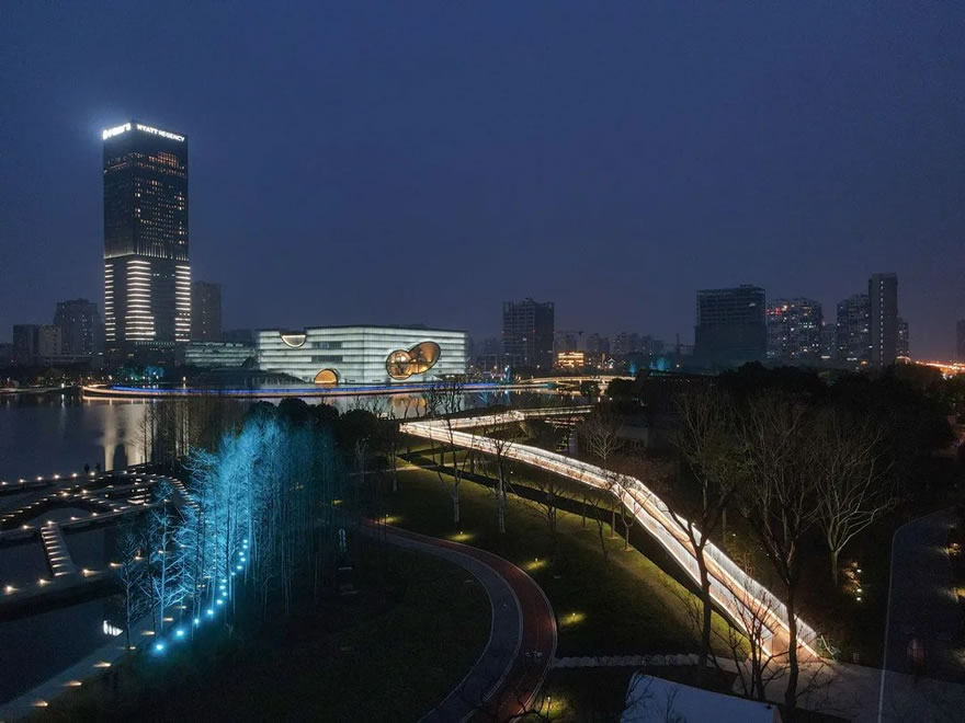 嘉定新城远香湖会客厅整体品质提升项目 | 上海现代建筑装饰环境设计研究院 - 景观网