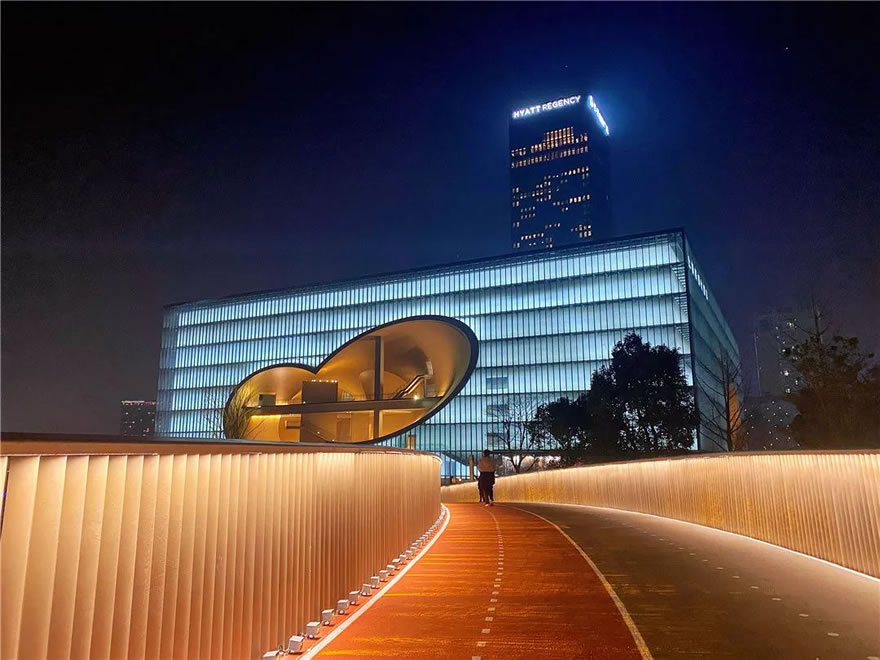 嘉定新城远香湖会客厅整体品质提升项目 | 上海现代建筑装饰环境设计研究院 - 景观网