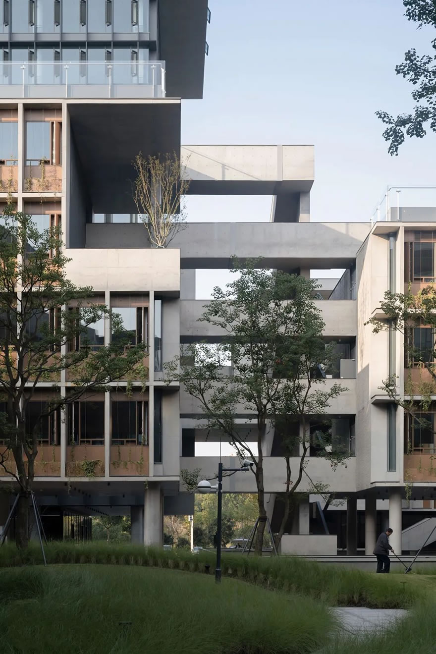 麓湖漂浮总部办公 | 直向建筑 - 景观网