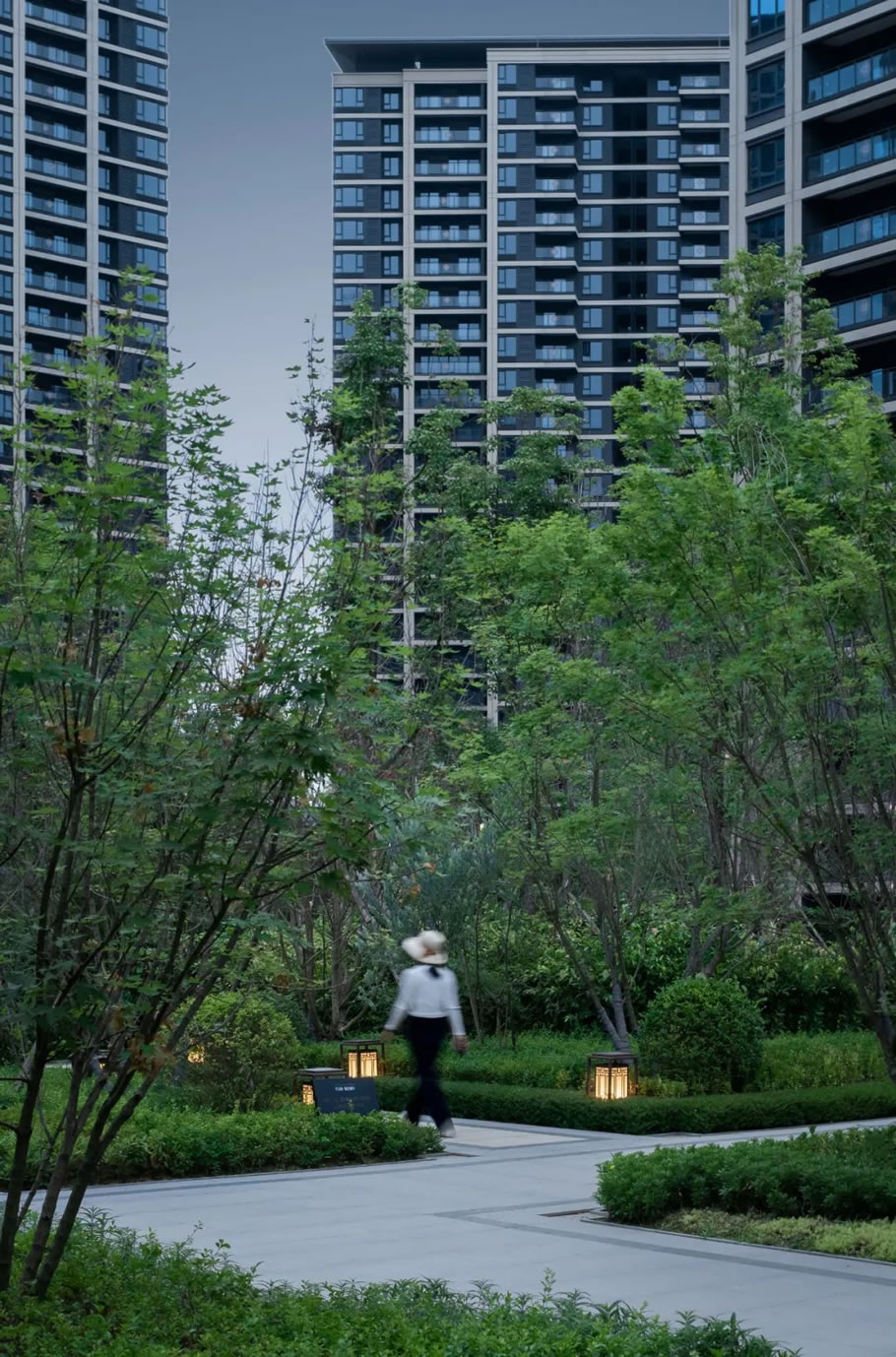 成都华侨城青白江粼港樾府 | 基准方中 - 景观网