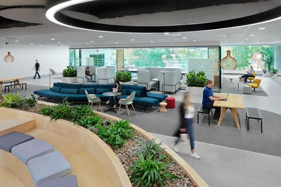 软件巨头SAP工程学院灵活多元的校区设计 | HGA Architects - 景观网