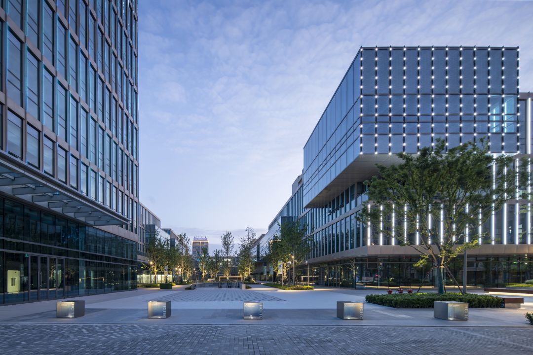 上海·港城国贸中心 | 罗朗景观 ARCHINA 项目