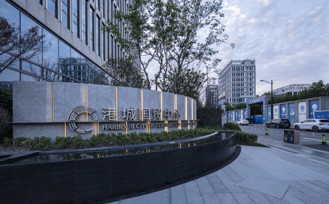 上海·港城国贸中心 | 罗朗景观 ARCHINA 项目
