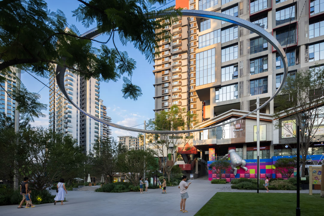 成都万华 · 麓坊中心B馆 · 麓坊街景观设计丨致澜景观 ARCHINA 项目
